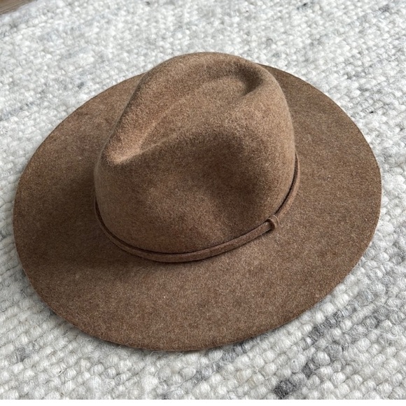 J Crew Wool hat perfect for fall!